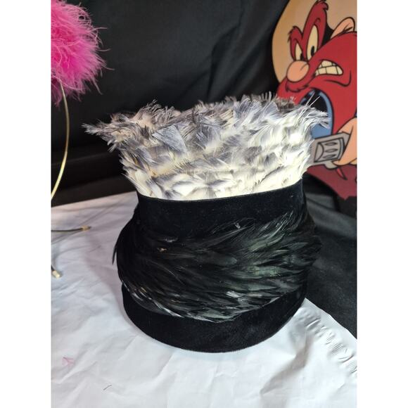 50s 60s Woman\'s Hats Made By Eurona From Belgium , Charesse Original + Hat Box.. main image 3